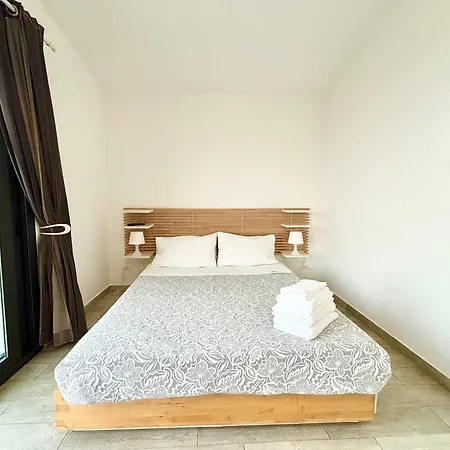 里奇奥公寓 * 丁达利